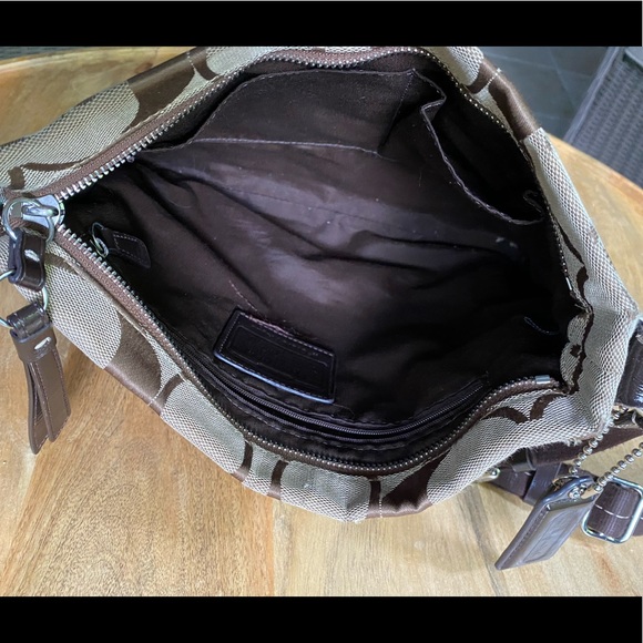 COACH, great condition, cross body bag - Picture 4 of 4